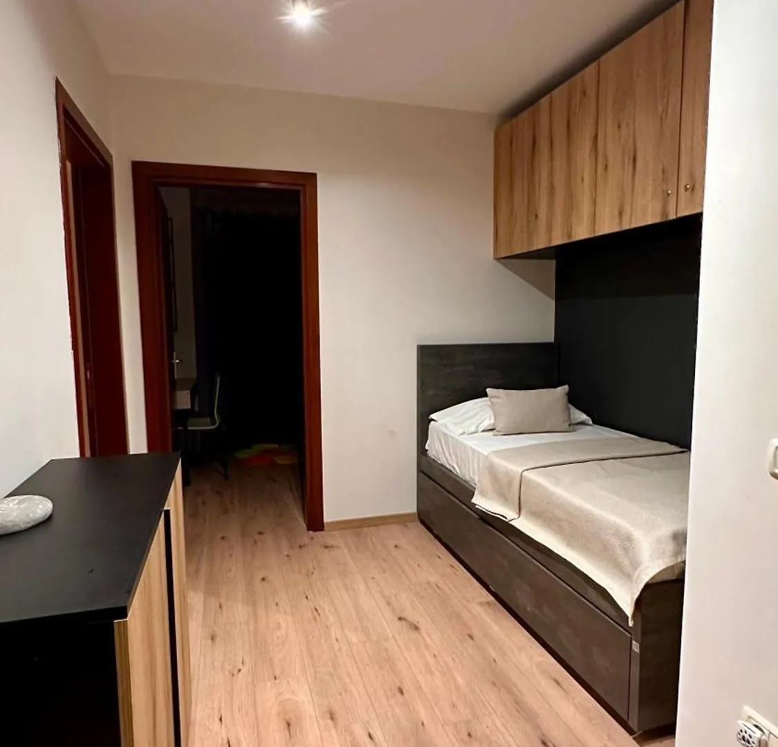 Vacation Vibes - Modern Apartment In Golem Near Sea