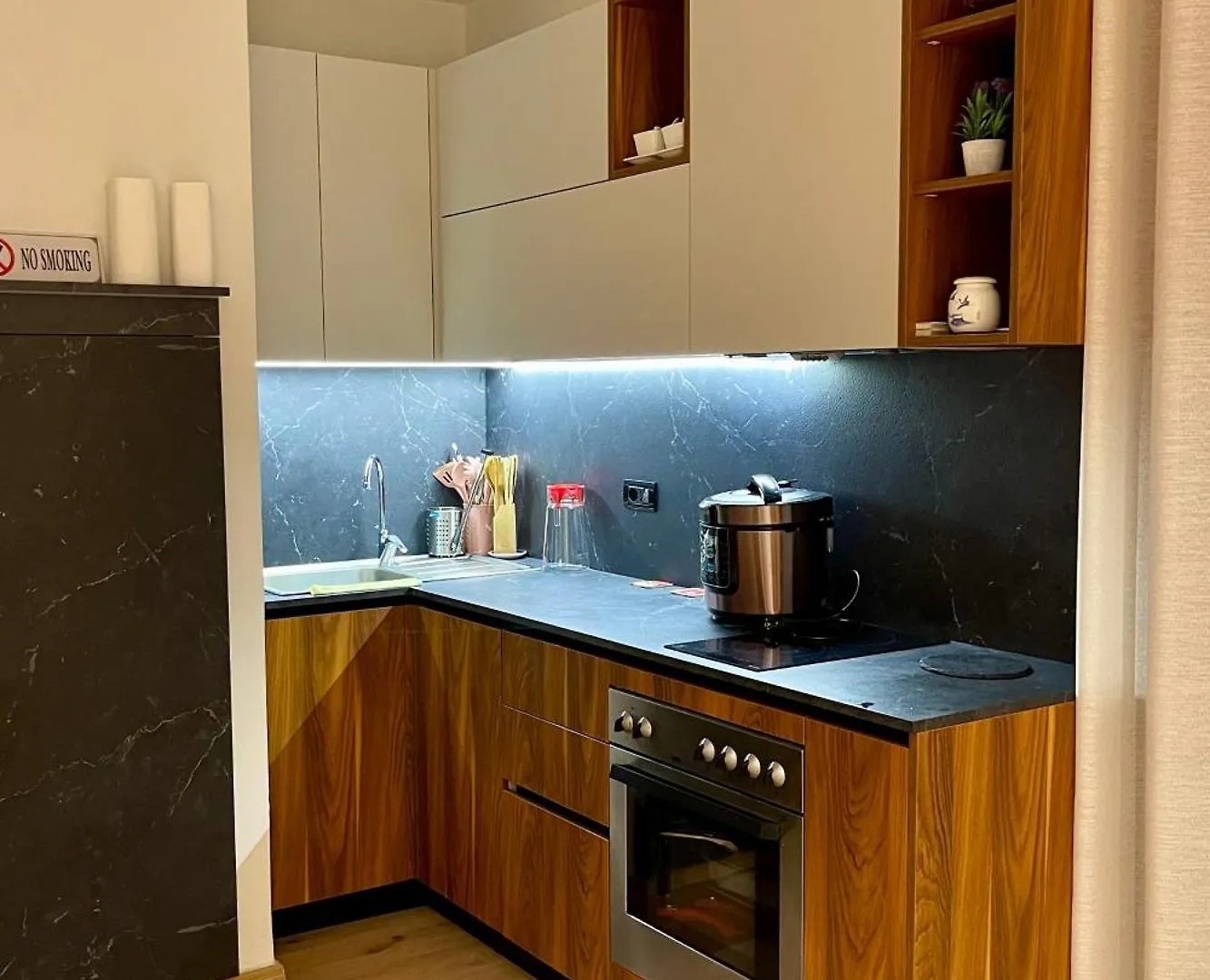 Vacation Vibes - Modern Apartment In Golem Near Sea