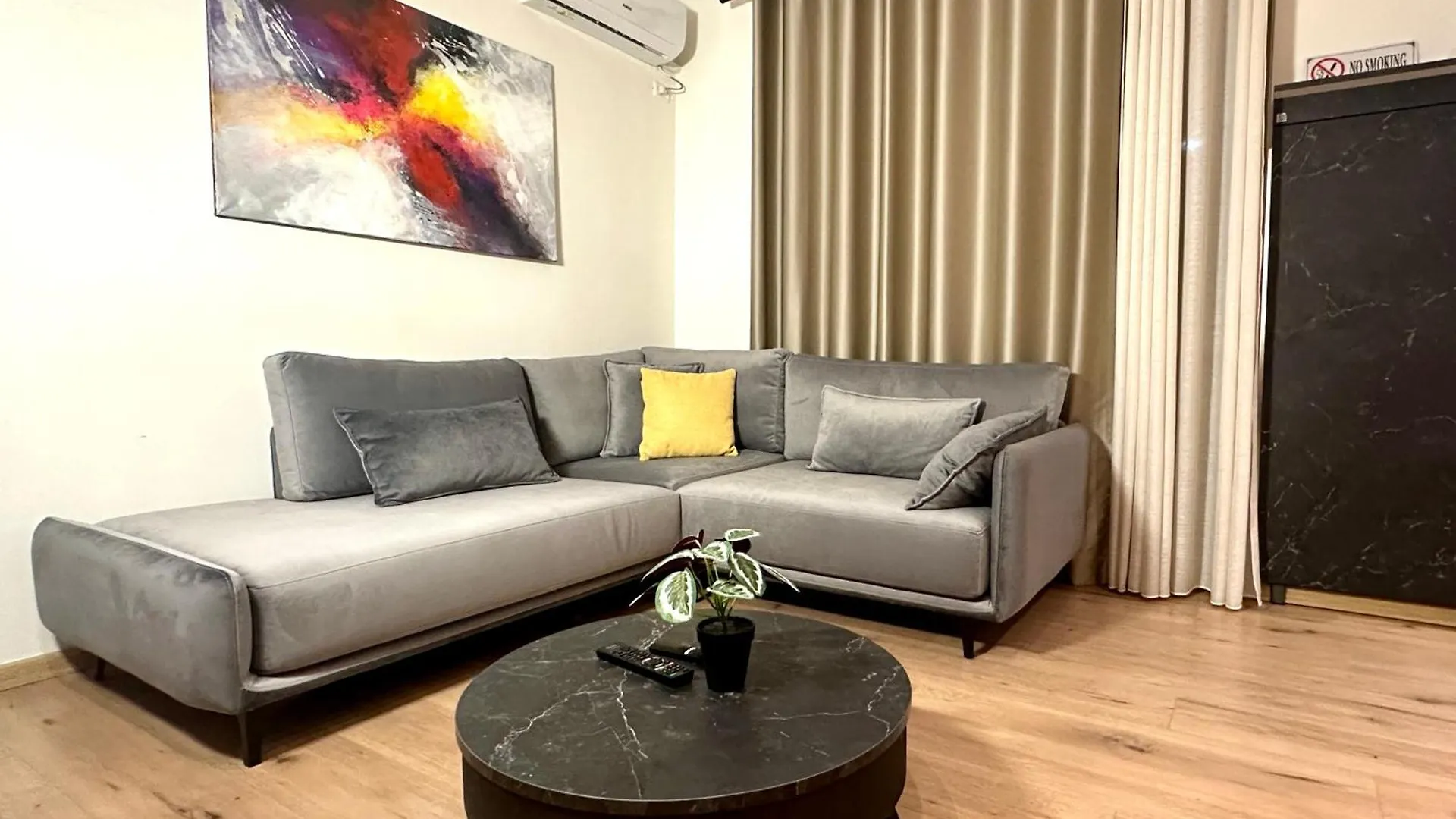 Vacation Vibes - Modern Apartment In Golem Near Sea